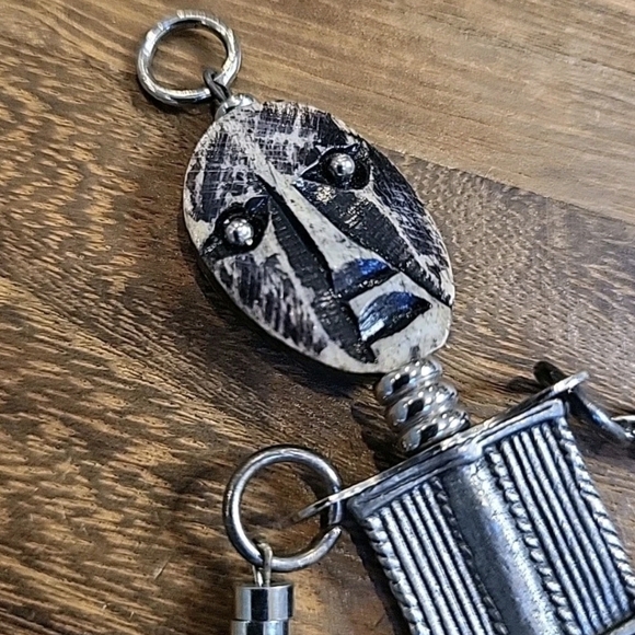 Vtg Mixed Metal Human Replica Carved Face Figure Pendant - Picture 6 of 11